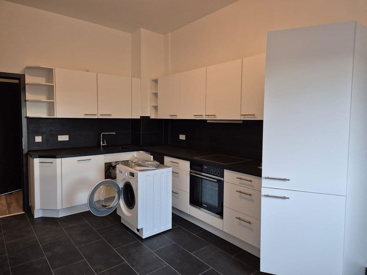 Predaj bytu 3-izbový 105 m², Schloßborner Straße 2, Frankfurt, Hesensko Predaj bytu 3-izbový 105 m², Schloßborner Straße 2, Frankfurt, Hesensko