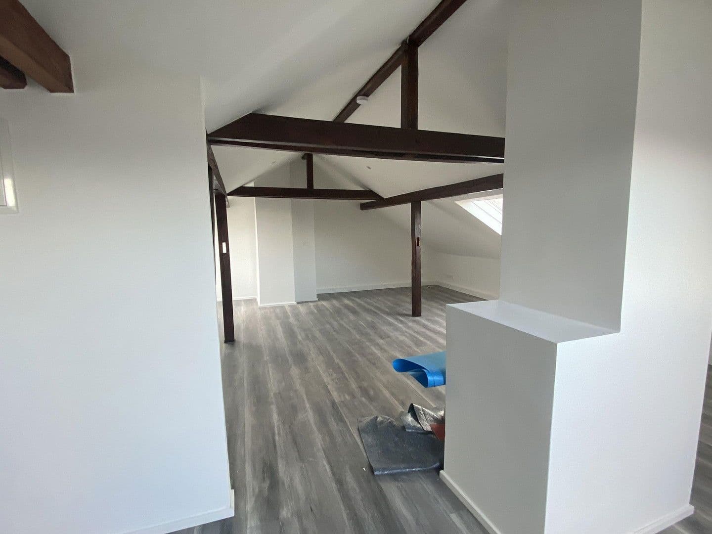 Predaj bytu 3-izbový 105 m², Schloßborner Straße 2, Frankfurt, Hesensko Predaj bytu 3-izbový 105 m², Schloßborner Straße 2, Frankfurt, Hesensko