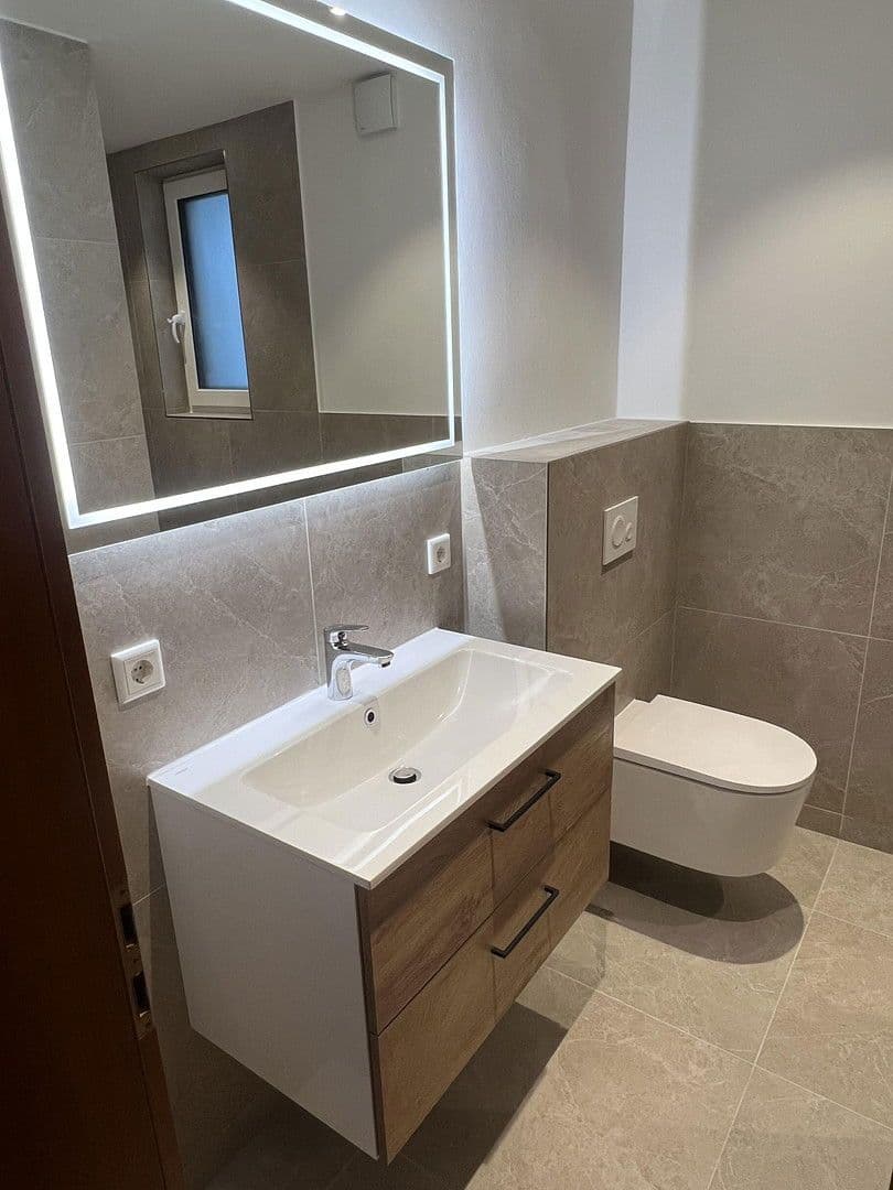 Prenájom domu 161 m², pozemek 1.000 m², Hamburg, Hamburg Prenájom domu 161 m², pozemek 1.000 m², Hamburg, Hamburg