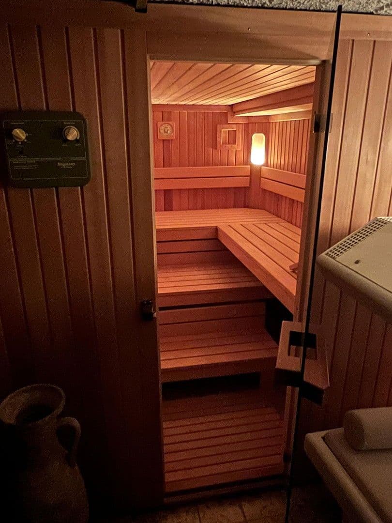 Prenájom domu 161 m², pozemek 1.000 m², Hamburg, Hamburg Prenájom domu 161 m², pozemek 1.000 m², Hamburg, Hamburg