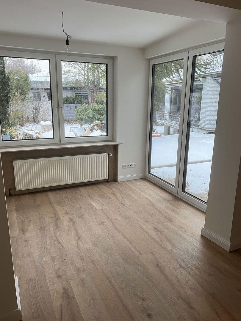 Prenájom domu 161 m², pozemek 1.000 m², Hamburg, Hamburg Prenájom domu 161 m², pozemek 1.000 m², Hamburg, Hamburg