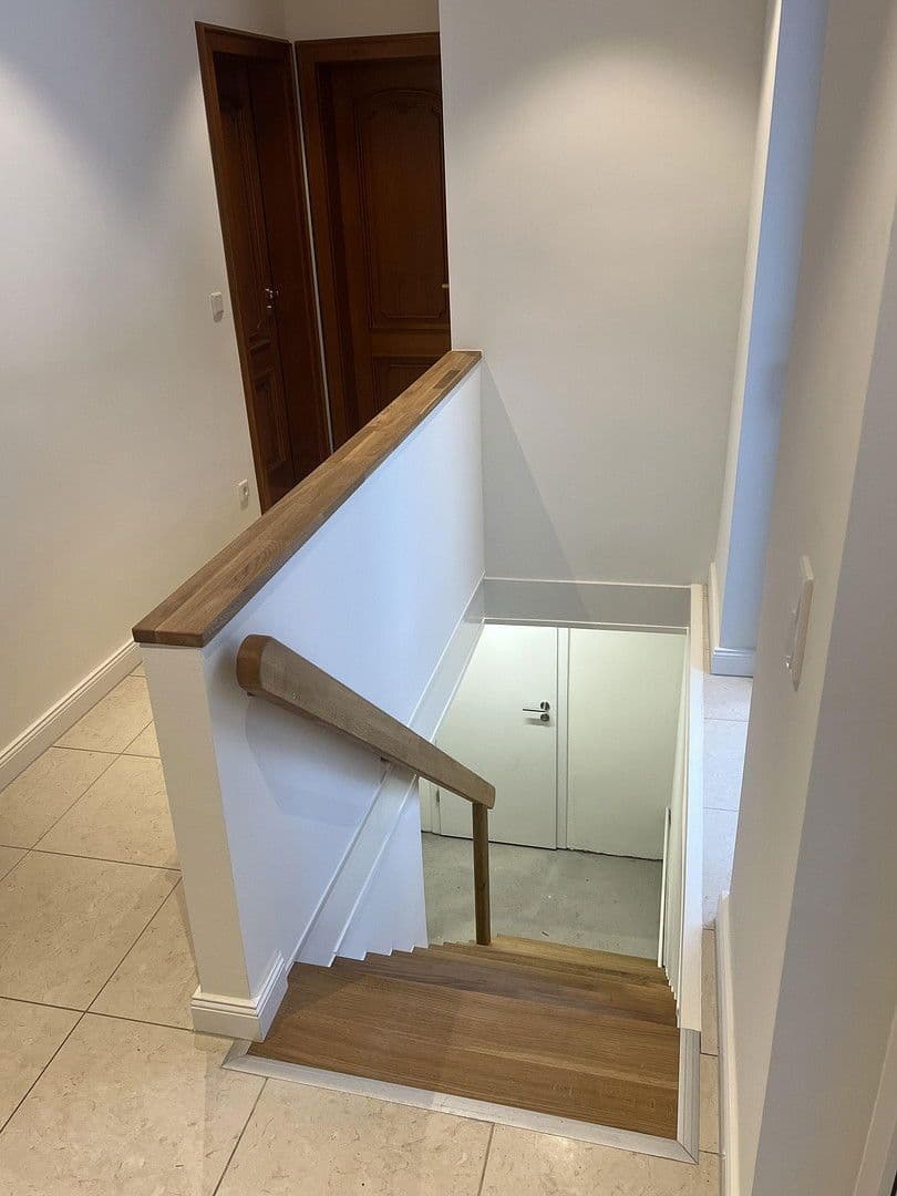 Prenájom domu 161 m², pozemek 1.000 m², Hamburg, Hamburg Prenájom domu 161 m², pozemek 1.000 m², Hamburg, Hamburg