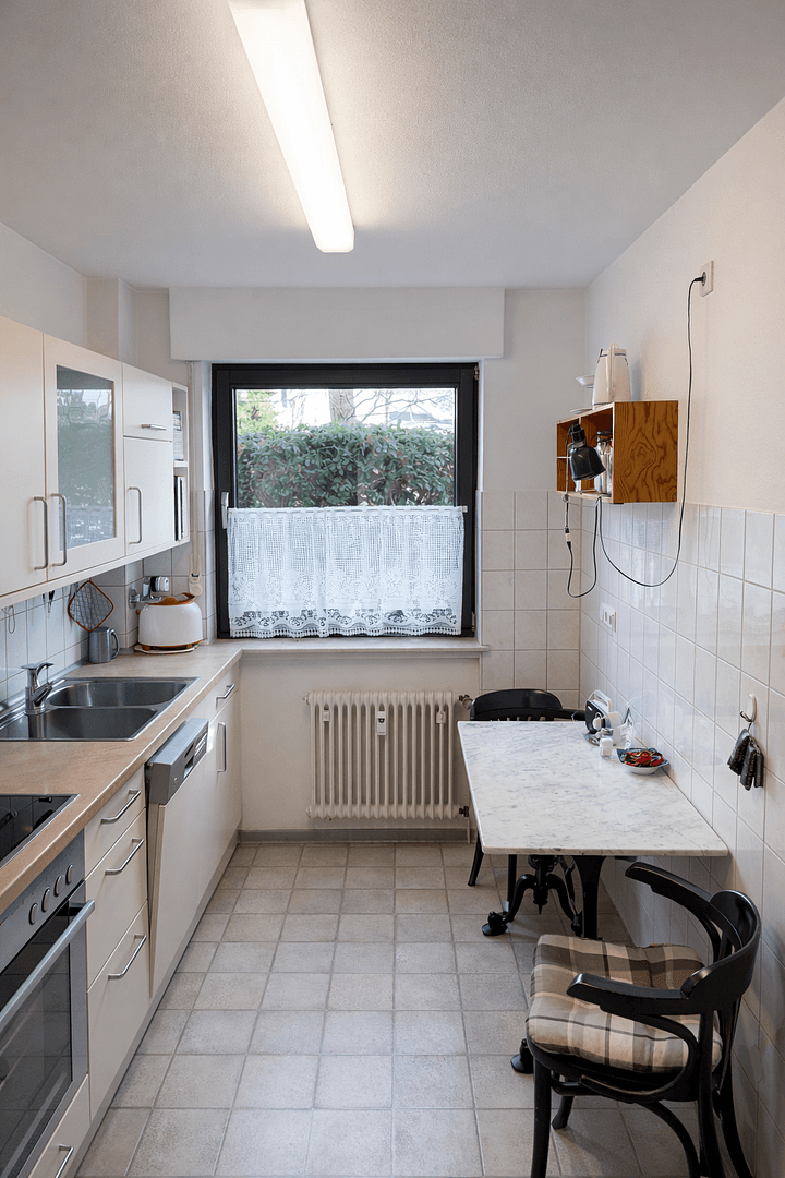 Prenájom bytu 2-izbový 68 m², Offenbachstr. 4, Bonn, Severné Porýnie - Westfálsko Prenájom bytu 2-izbový 68 m², Offenbachstr. 4, Bonn, Severné Porýnie - Westfálsko