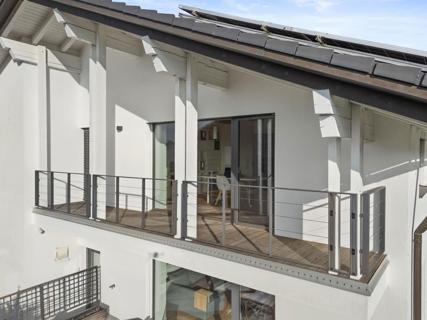 Predaj domu 303 m², pozemek 1.035 m², Bürgermeister-Huber-Straße 21, Loiching, Bavorsko Predaj domu 303 m², pozemek 1.035 m², Bürgermeister-Huber-Straße 21, Loiching, Bavorsko