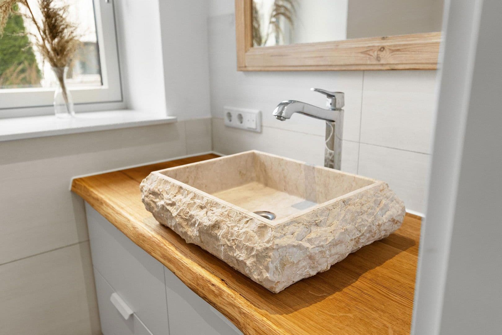 Predaj domu 303 m², pozemek 1.035 m², Bürgermeister-Huber-Straße 21, Loiching, Bavorsko Predaj domu 303 m², pozemek 1.035 m², Bürgermeister-Huber-Straße 21, Loiching, Bavorsko