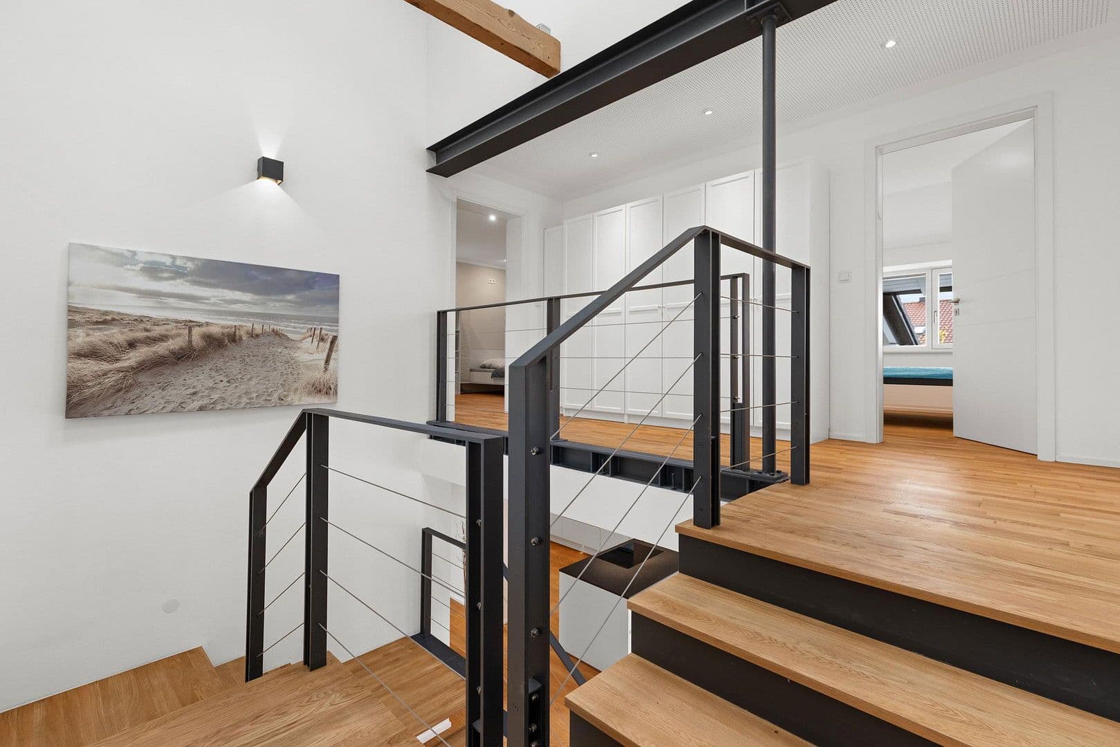 Predaj domu 303 m², pozemek 1.035 m², Bürgermeister-Huber-Straße 21, Loiching, Bavorsko Predaj domu 303 m², pozemek 1.035 m², Bürgermeister-Huber-Straße 21, Loiching, Bavorsko