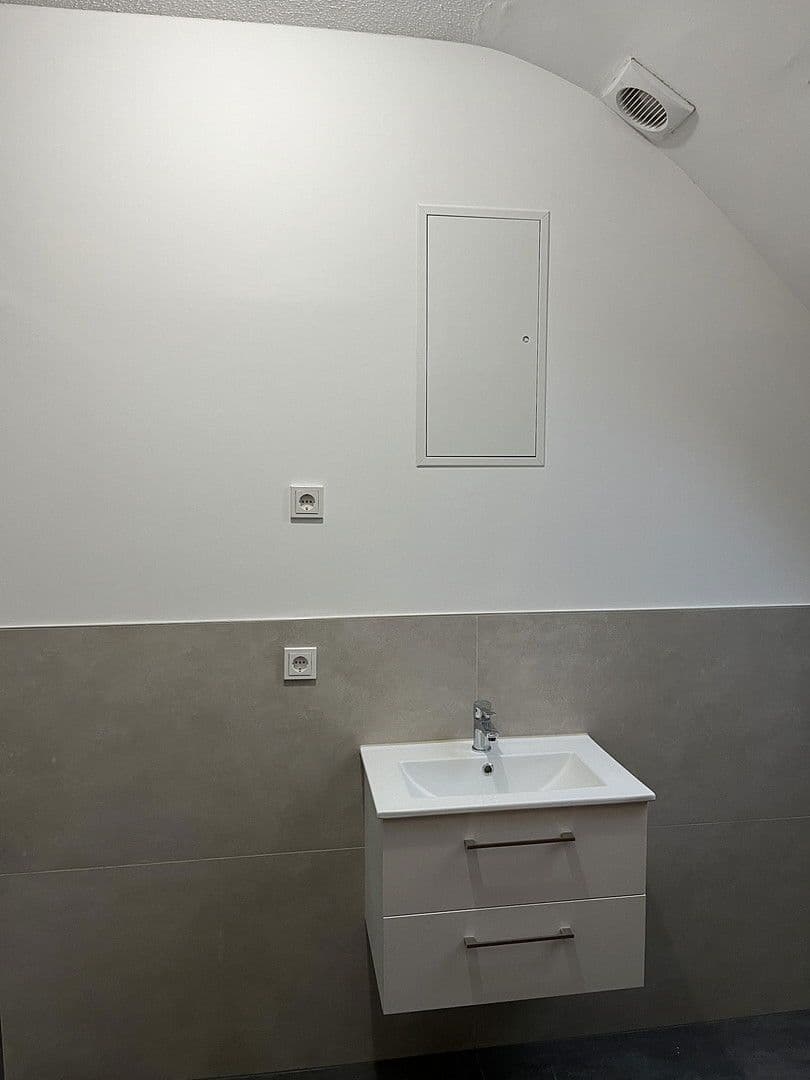 Predaj bytu 4-izbový 70 m², Auf der Adt 10, Saarbrücken, Sársko Predaj bytu 4-izbový 70 m², Auf der Adt 10, Saarbrücken, Sársko