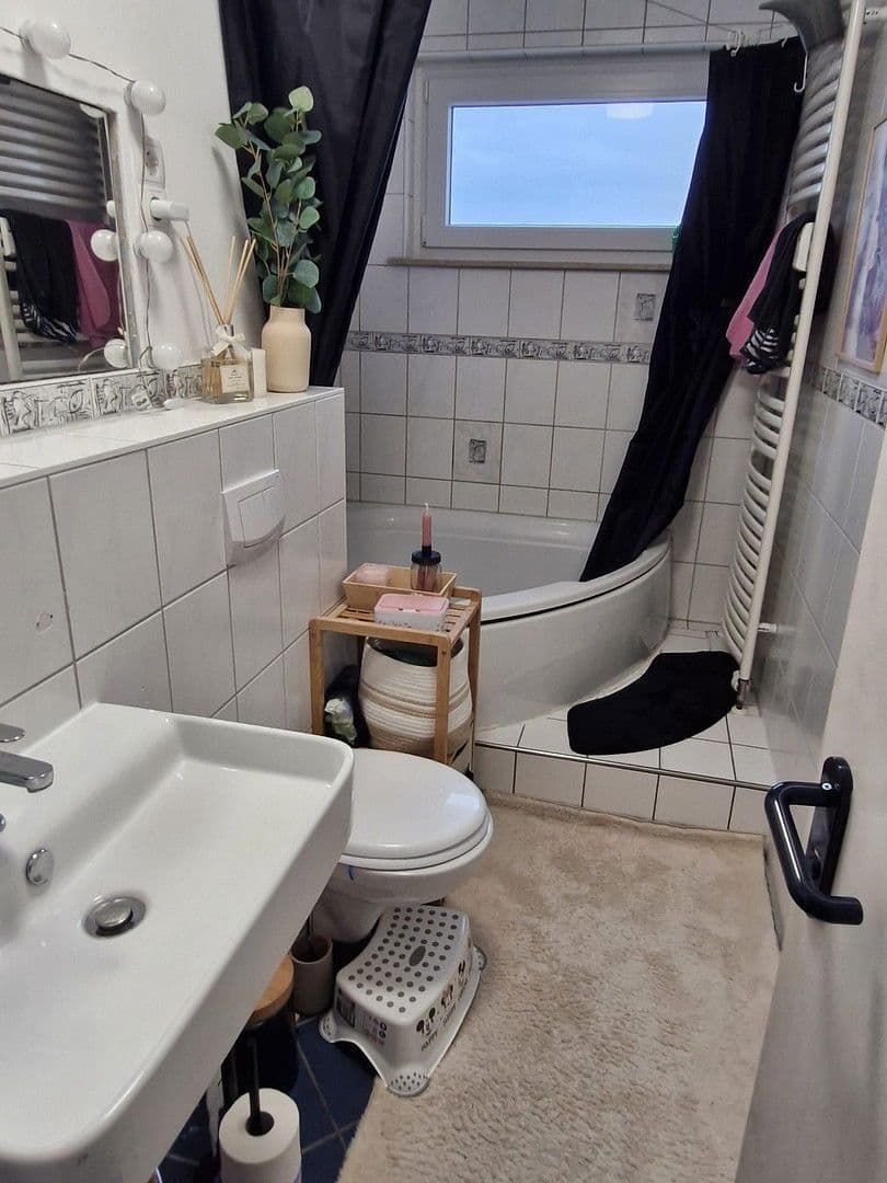 Predaj bytu 4-izbový 83 m², Geschwister-Scholl-Straße 15, Wiesbaden, Hesensko Predaj bytu 4-izbový 83 m², Geschwister-Scholl-Straße 15, Wiesbaden, Hesensko