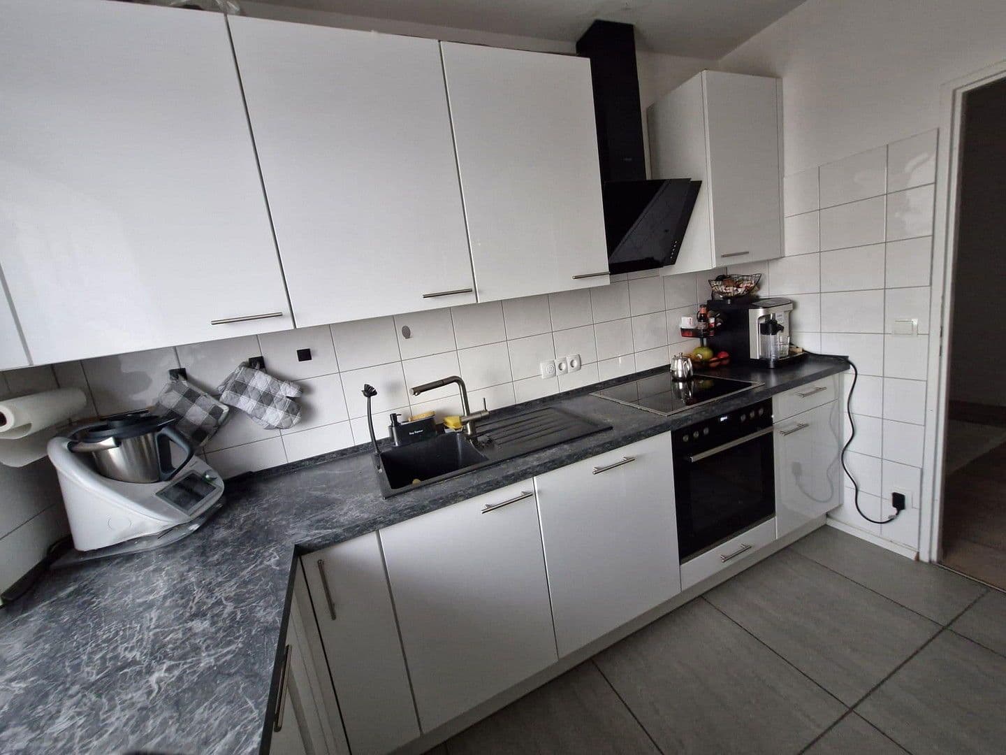 Predaj bytu 4-izbový 83 m², Geschwister-Scholl-Straße 15, Wiesbaden, Hesensko Predaj bytu 4-izbový 83 m², Geschwister-Scholl-Straße 15, Wiesbaden, Hesensko