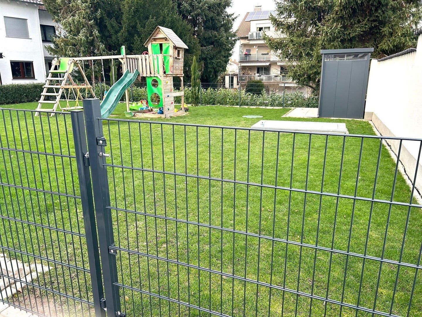 Prenájom bytu 4-izbový 106 m², Kennedystraße 96, Maintal, Hesensko Prenájom bytu 4-izbový 106 m², Kennedystraße 96, Maintal, Hesensko