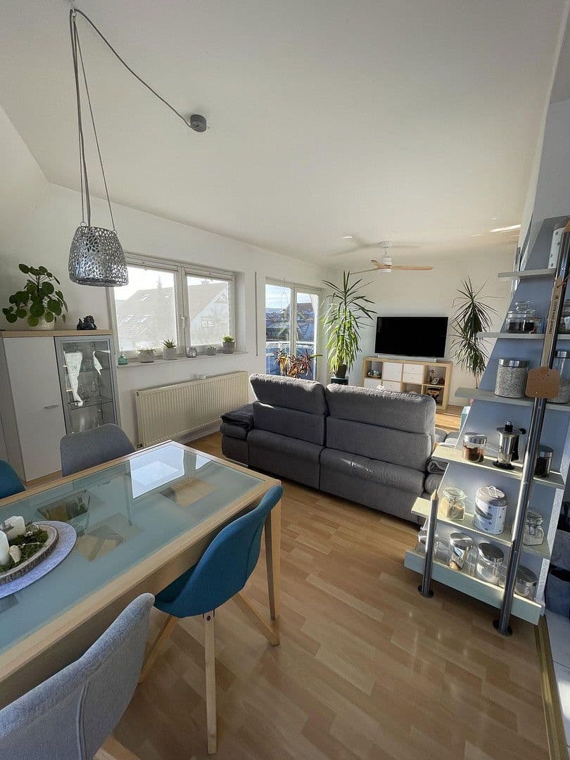 Predaj bytu 3-izbový 92 m², Rosbach v. d. Höhe, Hesensko Predaj bytu 3-izbový 92 m², Rosbach v. d. Höhe, Hesensko