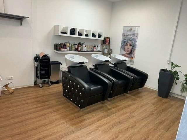 Prenájom kancelárie 111 m², Singen (Hohentwiel), Bádensko-Wurttembersko Prenájom kancelárie 111 m², Singen (Hohentwiel), Bádensko-Wurttembersko