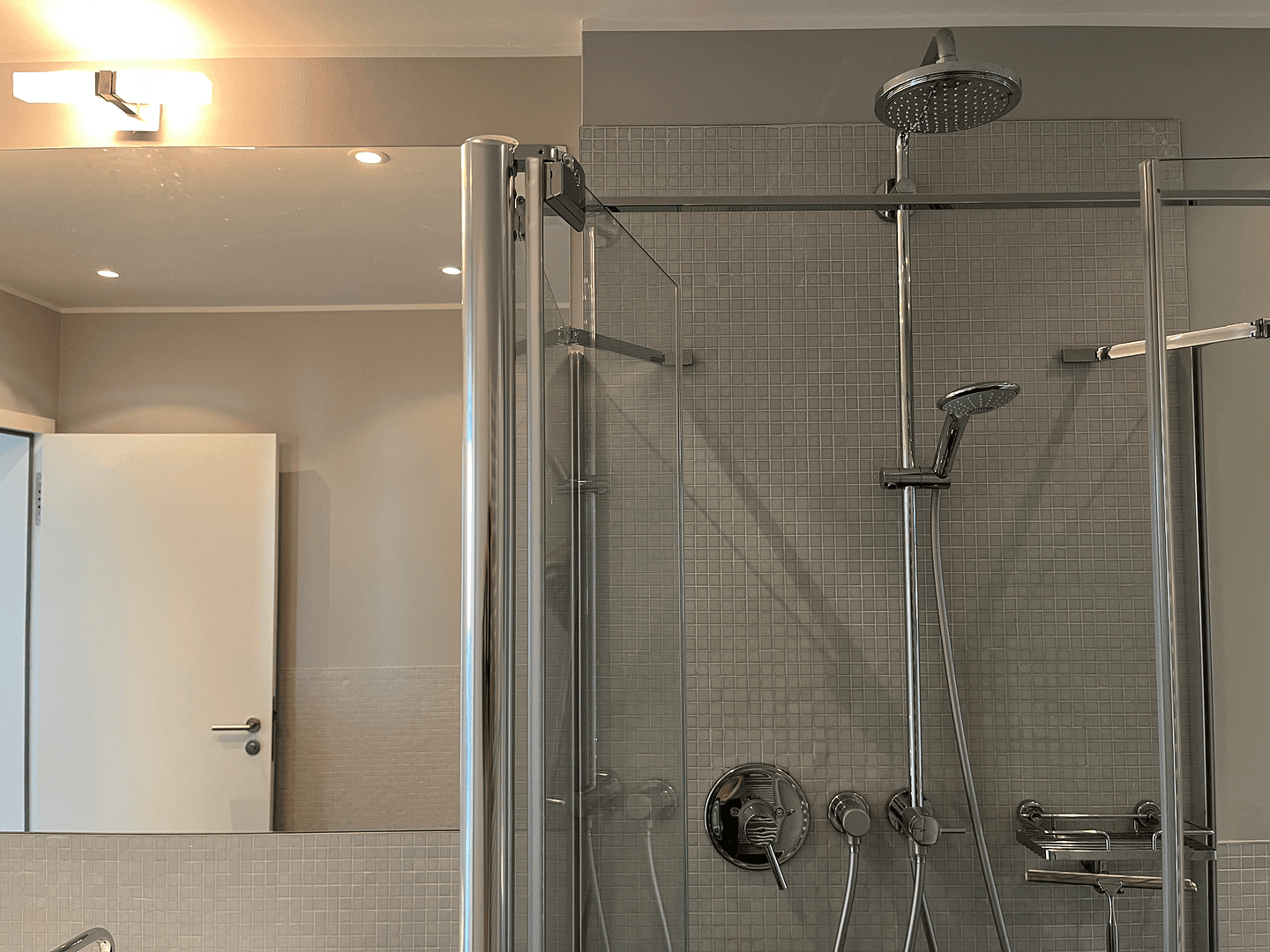 Prenájom bytu 3-izbový 120 m², Berlin, Berlín Prenájom bytu 3-izbový 120 m², Berlin, Berlín