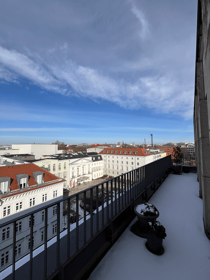 Prenájom bytu 3-izbový 120 m², Berlin, Berlín Prenájom bytu 3-izbový 120 m², Berlin, Berlín