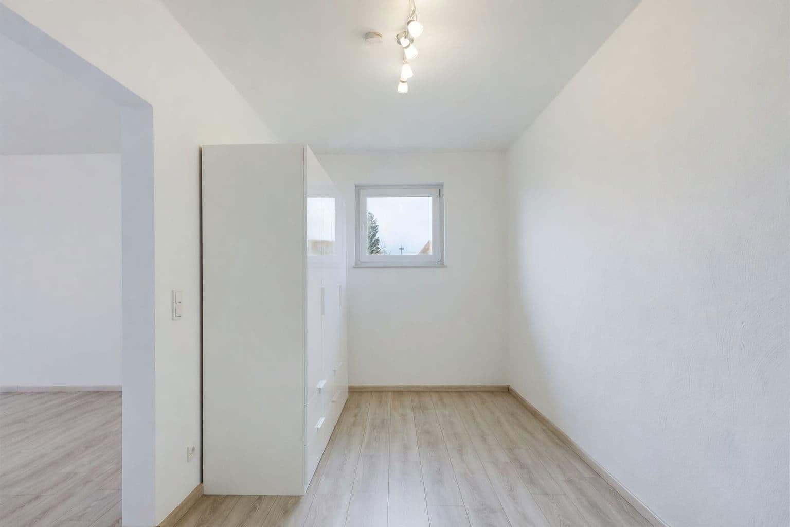 Predaj domu 182 m², pozemek 802 m², Konken, Porýnie-Falcko Predaj domu 182 m², pozemek 802 m², Konken, Porýnie-Falcko