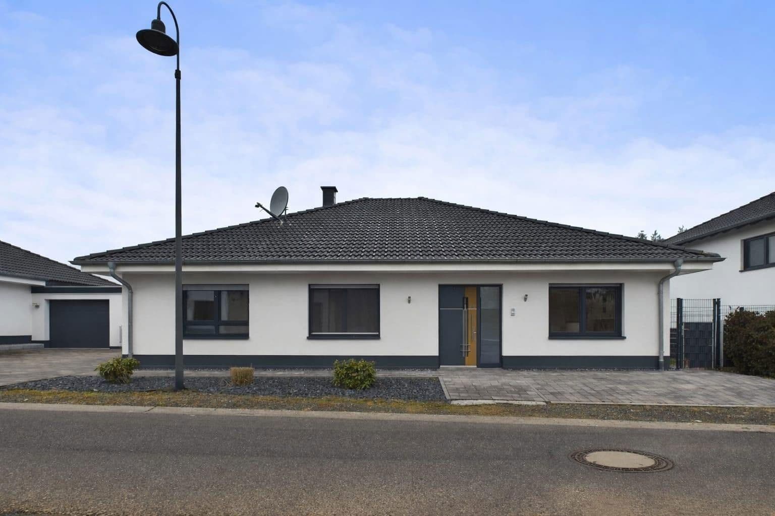 Predaj domu 182 m², pozemek 802 m², Konken, Porýnie-Falcko Predaj domu 182 m², pozemek 802 m², Konken, Porýnie-Falcko