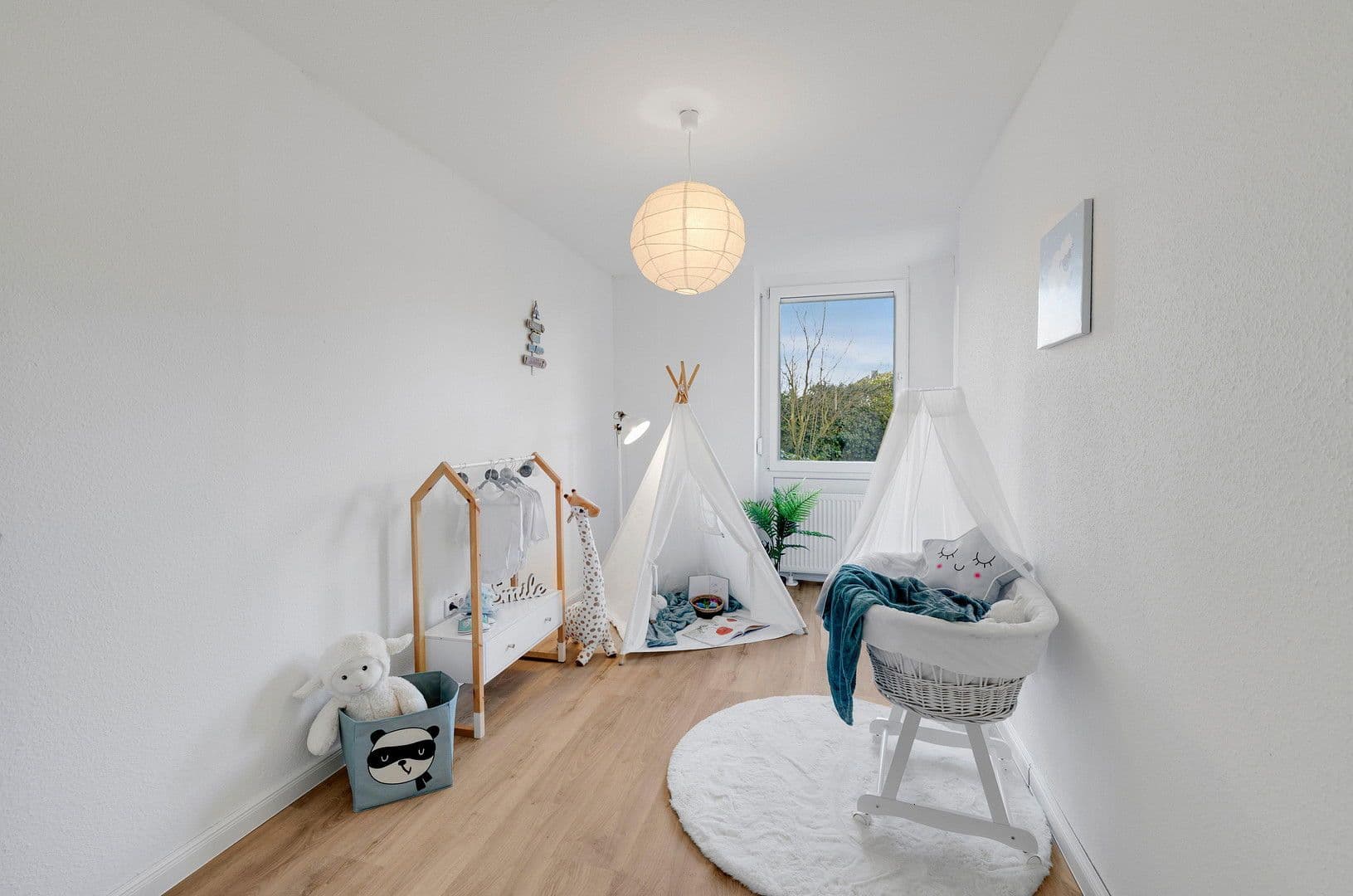 Predaj bytu 4-izbový 80 m², Oldenburg, Dolné Sasko Predaj bytu 4-izbový 80 m², Oldenburg, Dolné Sasko