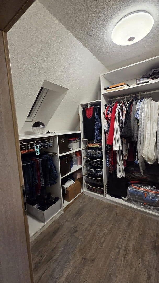 Predaj domu 150 m², pozemek 910 m², Künzelsau, Bádensko-Wurttembersko Predaj domu 150 m², pozemek 910 m², Künzelsau, Bádensko-Wurttembersko