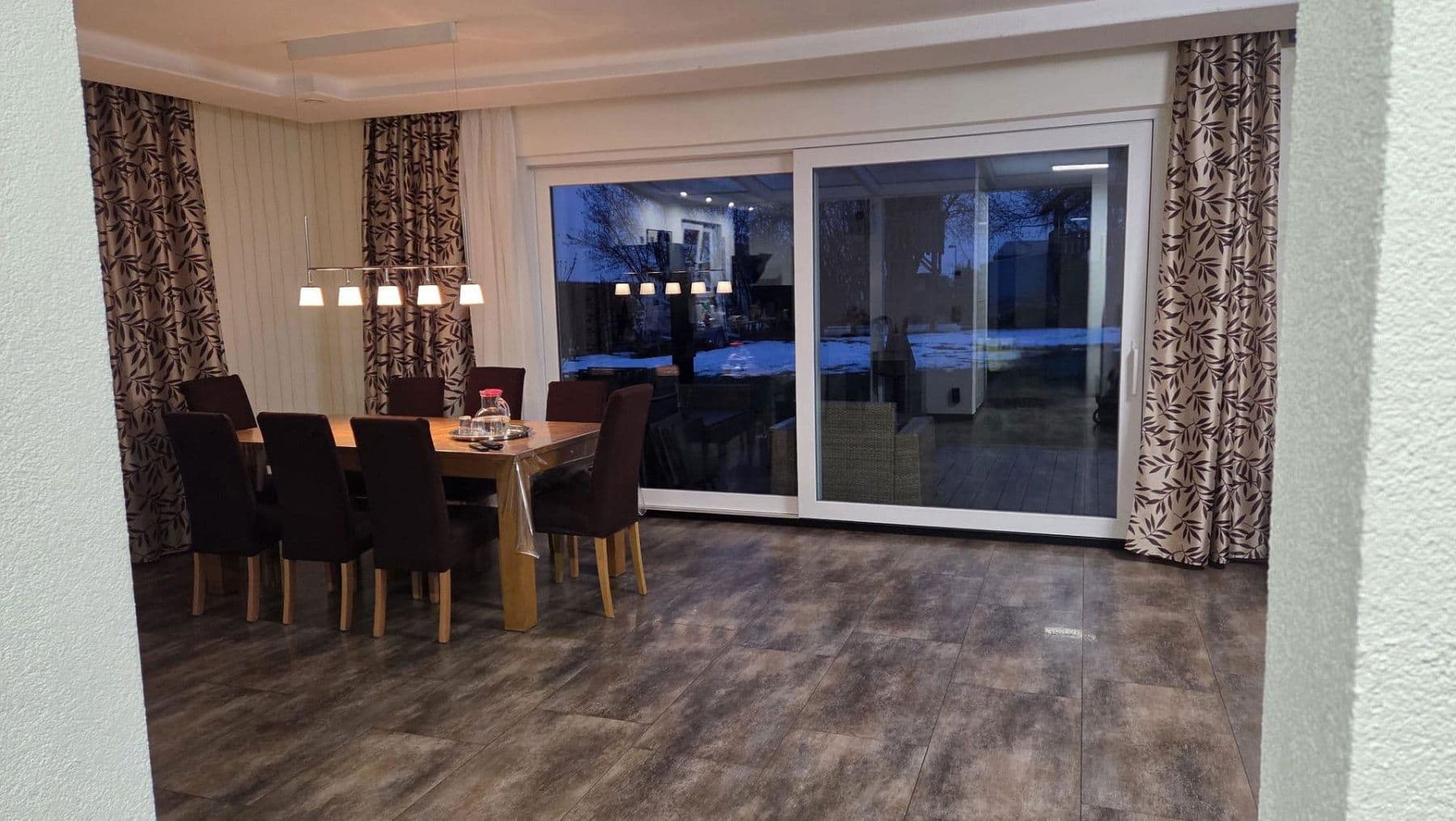 Predaj domu 150 m², pozemek 910 m², Künzelsau, Bádensko-Wurttembersko Predaj domu 150 m², pozemek 910 m², Künzelsau, Bádensko-Wurttembersko