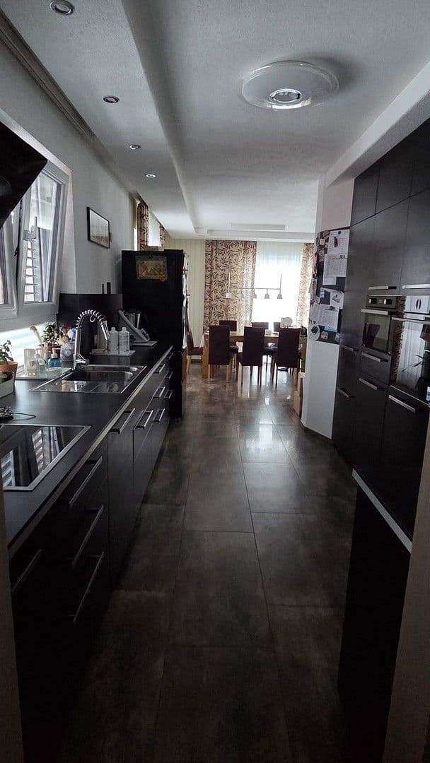 Predaj domu 150 m², pozemek 910 m², Künzelsau, Bádensko-Wurttembersko Predaj domu 150 m², pozemek 910 m², Künzelsau, Bádensko-Wurttembersko