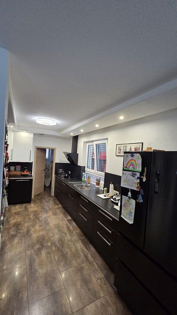 Predaj domu 150 m², pozemek 910 m², Künzelsau, Bádensko-Wurttembersko Predaj domu 150 m², pozemek 910 m², Künzelsau, Bádensko-Wurttembersko