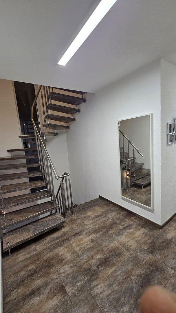 Predaj domu 150 m², pozemek 910 m², Künzelsau, Bádensko-Wurttembersko Predaj domu 150 m², pozemek 910 m², Künzelsau, Bádensko-Wurttembersko