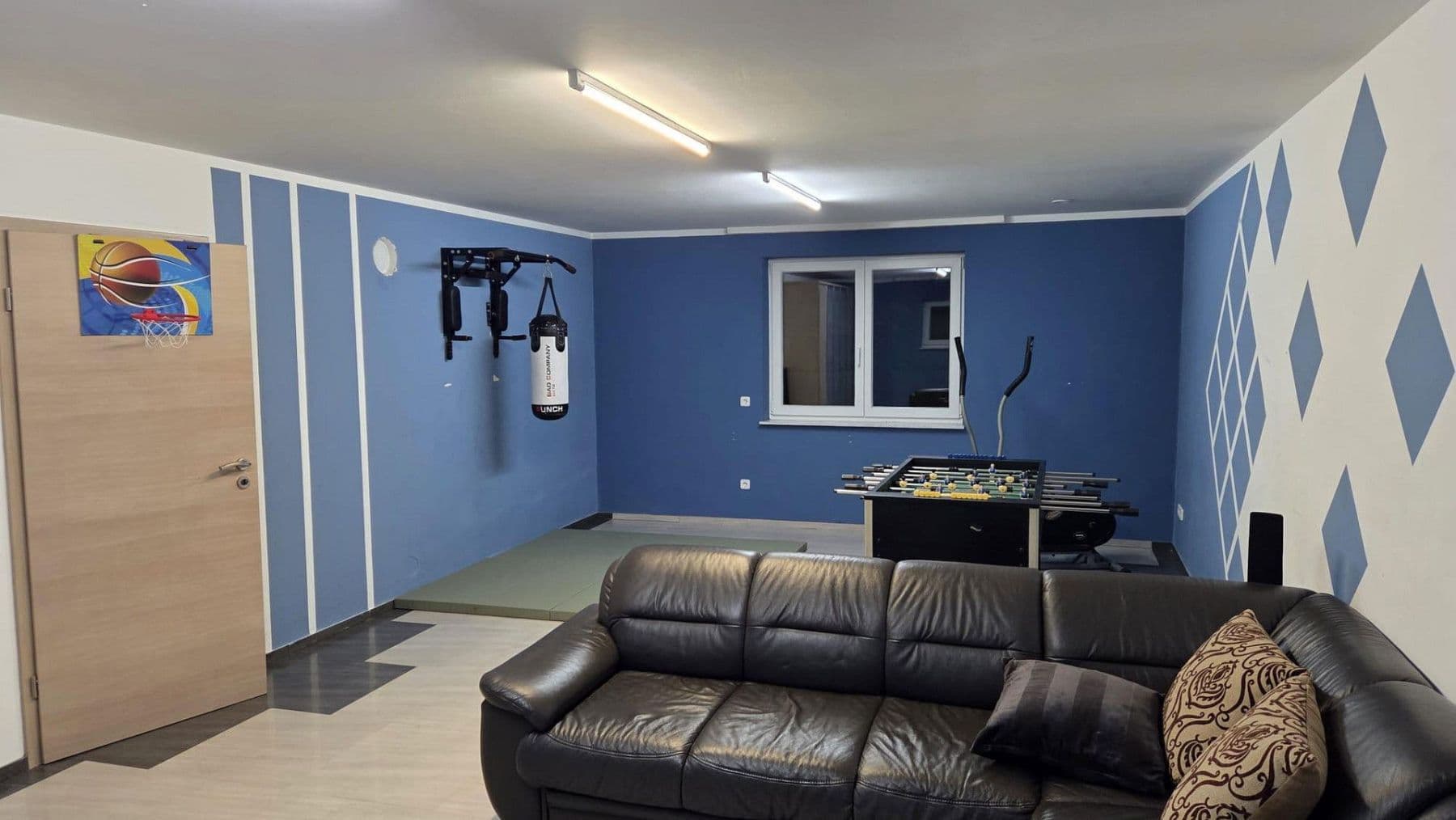 Predaj domu 150 m², pozemek 910 m², Künzelsau, Bádensko-Wurttembersko Predaj domu 150 m², pozemek 910 m², Künzelsau, Bádensko-Wurttembersko