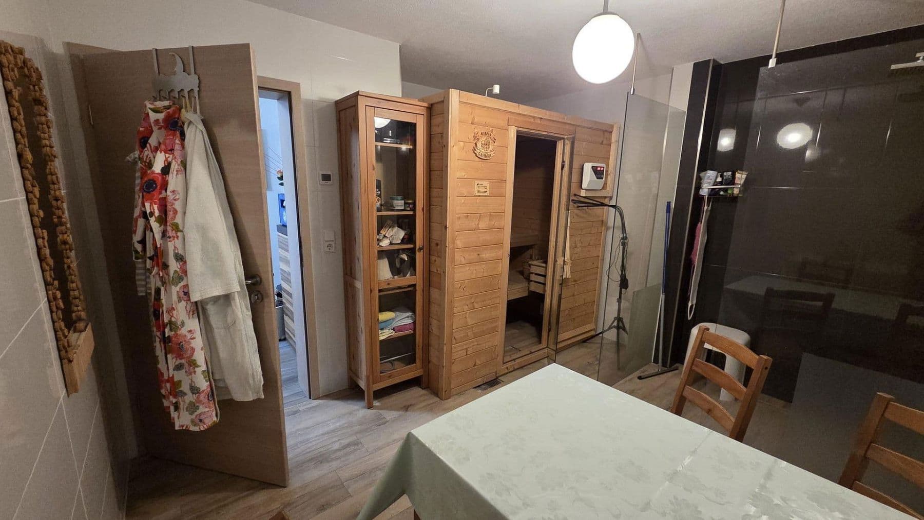 Predaj domu 150 m², pozemek 910 m², Künzelsau, Bádensko-Wurttembersko Predaj domu 150 m², pozemek 910 m², Künzelsau, Bádensko-Wurttembersko