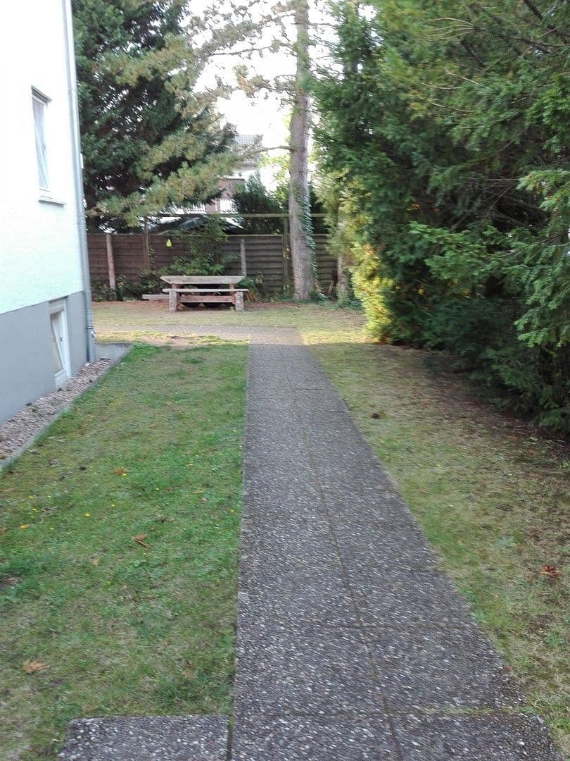 Prenájom bytu 3-izbový 62 m², Rödermark, Hesensko Prenájom bytu 3-izbový 62 m², Rödermark, Hesensko