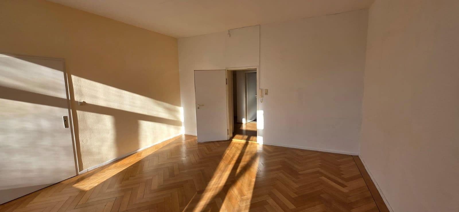 Prenájom kancelárie 112 m², Stephanienstraße 88, Karlsruhe, Bádensko-Wurttembersko Prenájom kancelárie 112 m², Stephanienstraße 88, Karlsruhe, Bádensko-Wurttembersko