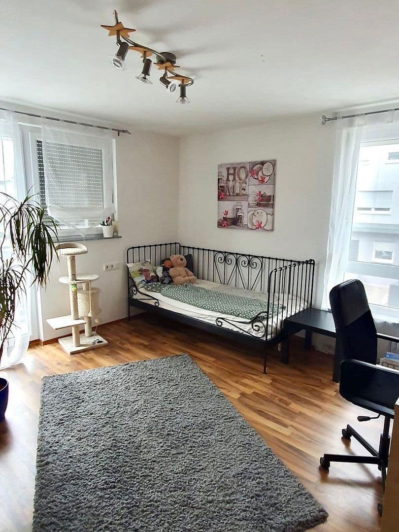 Predaj domu 220 m², pozemek 338 m², Baltmannsweiler, Bádensko-Wurttembersko Predaj domu 220 m², pozemek 338 m², Baltmannsweiler, Bádensko-Wurttembersko