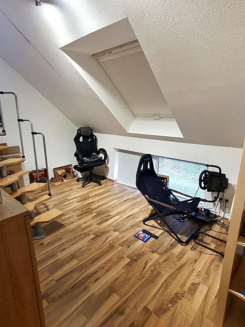 Predaj domu 220 m², pozemek 338 m², Baltmannsweiler, Bádensko-Wurttembersko Predaj domu 220 m², pozemek 338 m², Baltmannsweiler, Bádensko-Wurttembersko