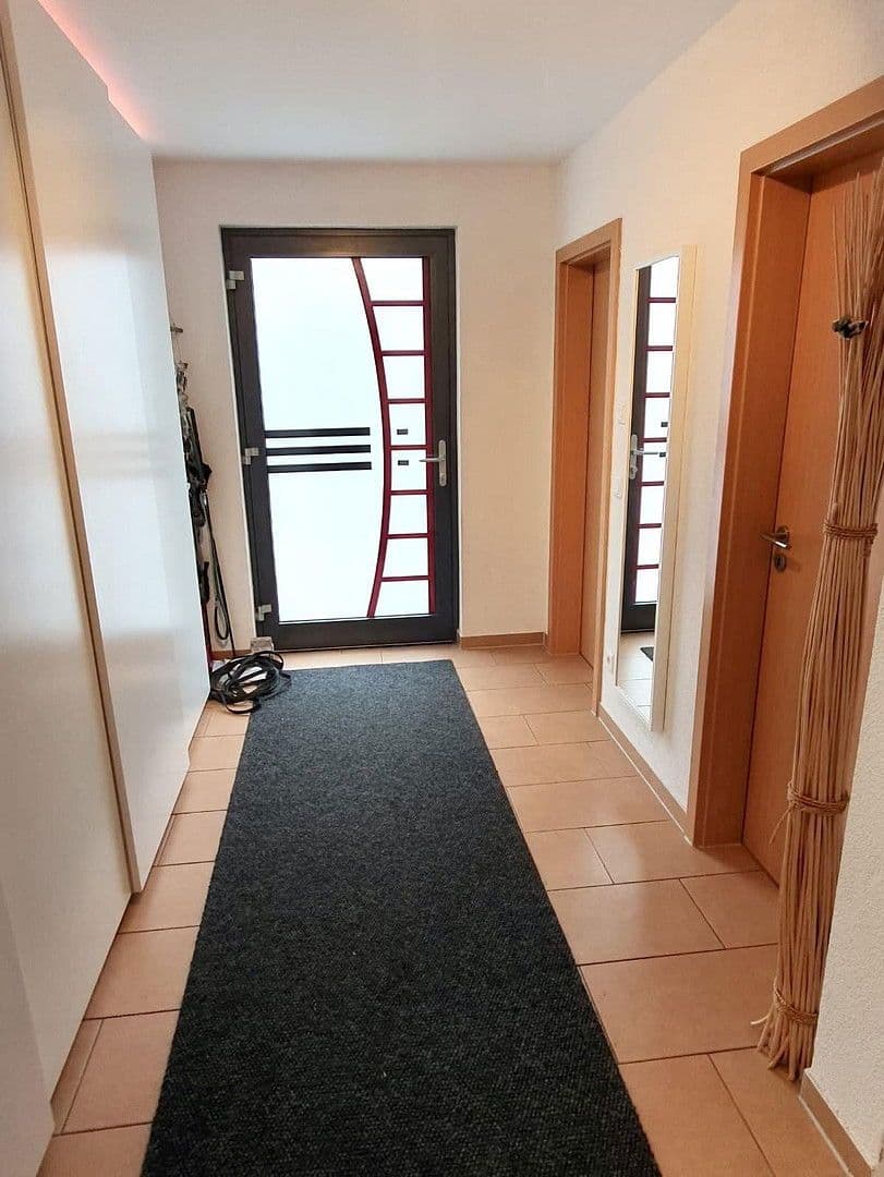 Predaj domu 220 m², pozemek 338 m², Baltmannsweiler, Bádensko-Wurttembersko Predaj domu 220 m², pozemek 338 m², Baltmannsweiler, Bádensko-Wurttembersko