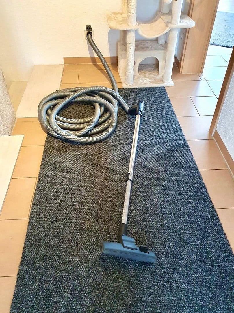 Predaj domu 220 m², pozemek 338 m², Baltmannsweiler, Bádensko-Wurttembersko Predaj domu 220 m², pozemek 338 m², Baltmannsweiler, Bádensko-Wurttembersko