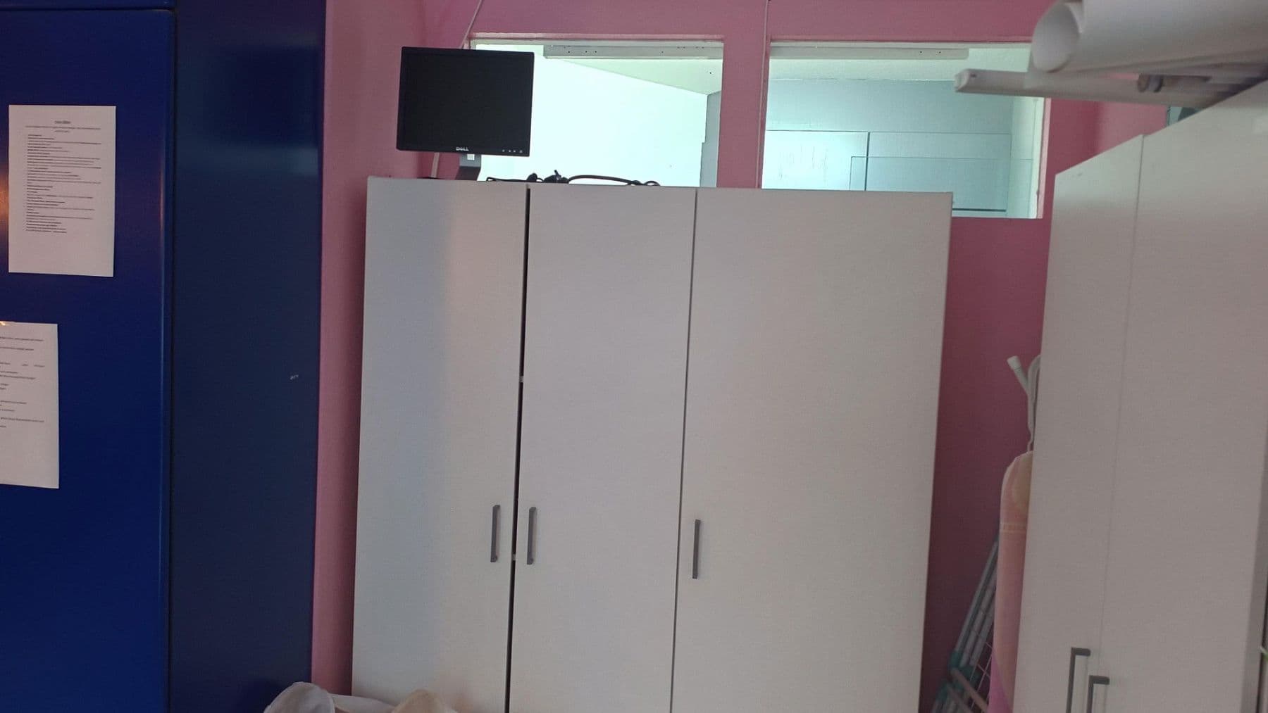 Prenájom kancelárie 100 m², Schlachtensee, Berlín Prenájom kancelárie 100 m², Schlachtensee, Berlín