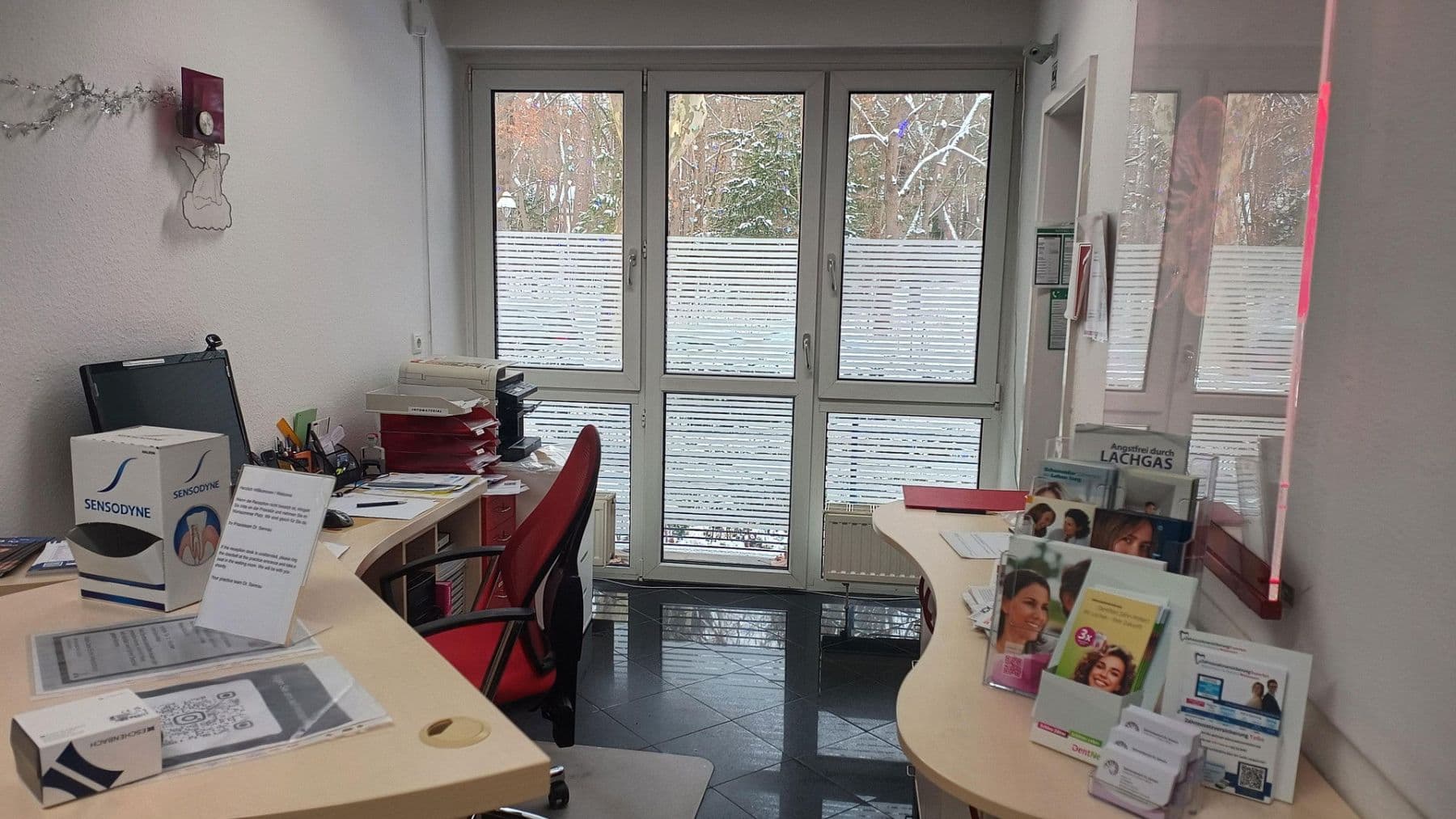 Prenájom kancelárie 100 m², Schlachtensee, Berlín Prenájom kancelárie 100 m², Schlachtensee, Berlín