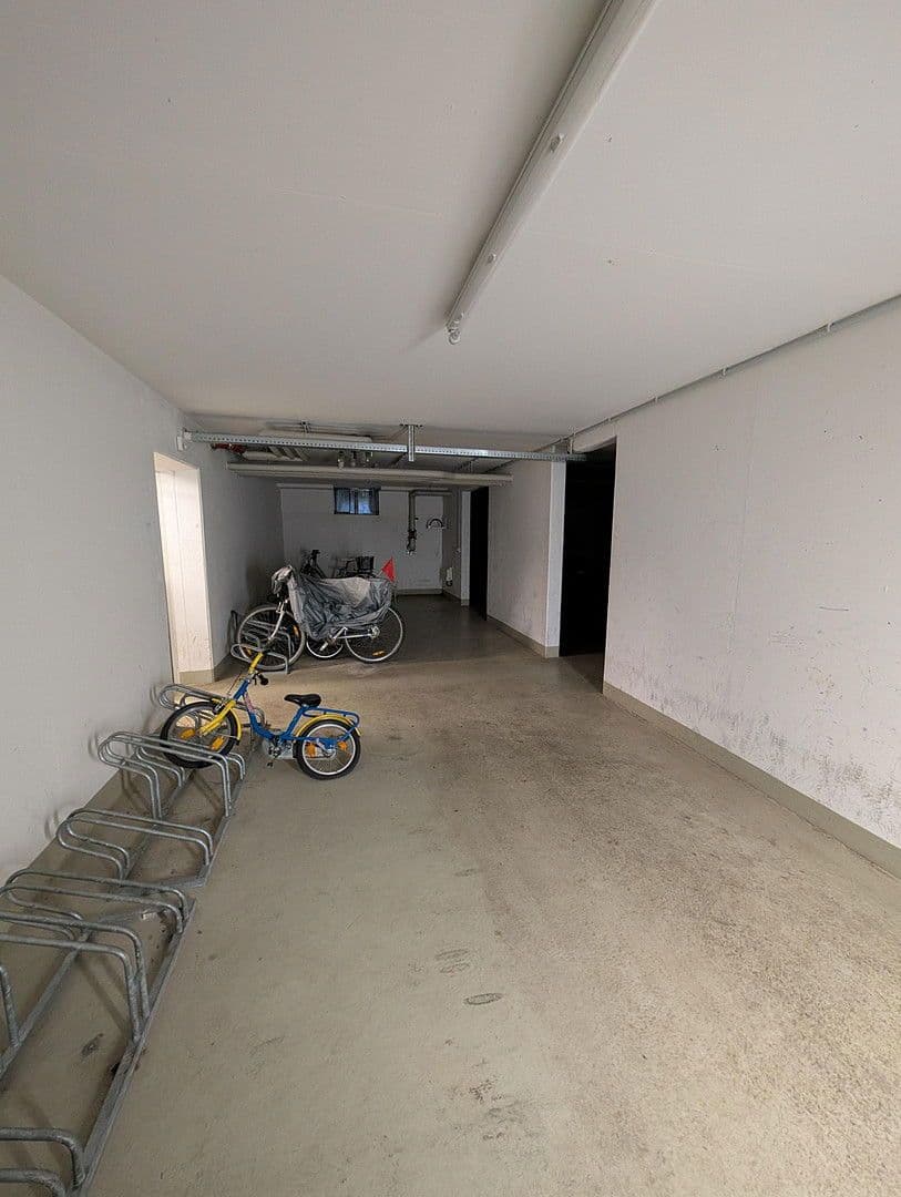 Prenájom bytu 5-izbový 104 m², Ingolstädter Straße 209, München, Bavorsko Prenájom bytu 5-izbový 104 m², Ingolstädter Straße 209, München, Bavorsko