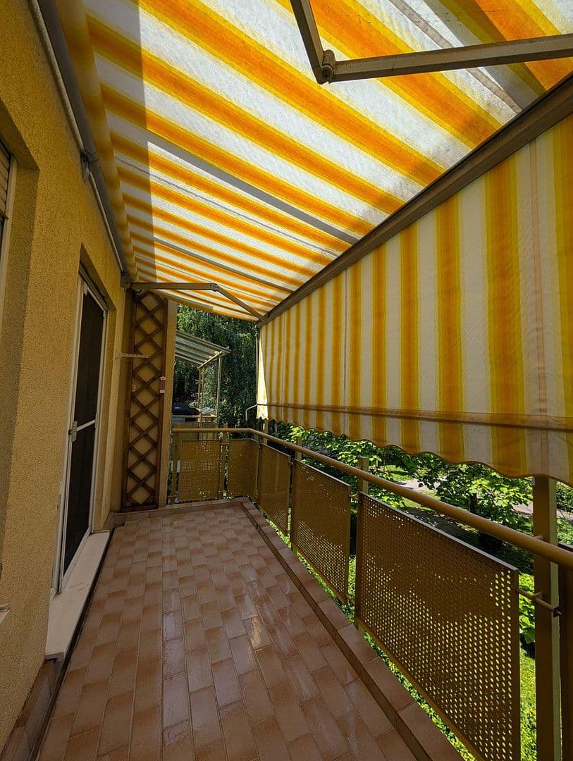 Prenájom bytu 5-izbový 104 m², Ingolstädter Straße 209, München, Bavorsko Prenájom bytu 5-izbový 104 m², Ingolstädter Straße 209, München, Bavorsko