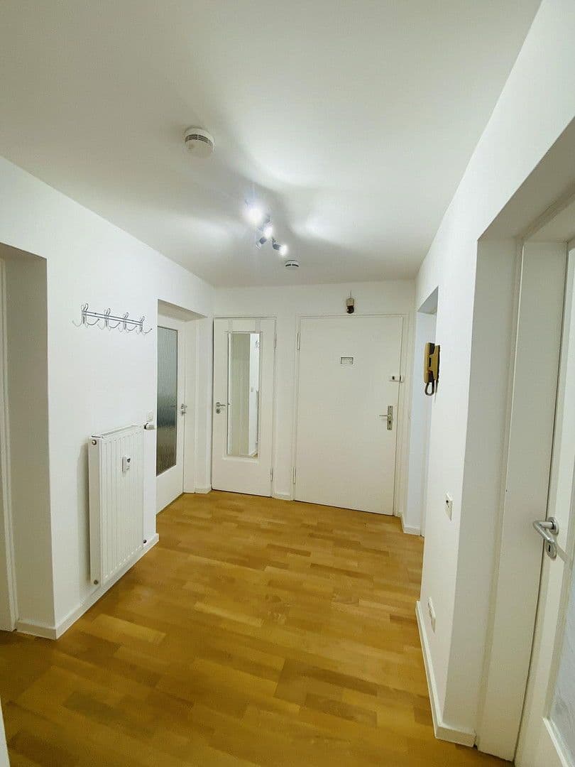 Prenájom bytu 1-izbový 80 m², Gentzstr, München, Bavorsko Prenájom bytu 1-izbový 80 m², Gentzstr, München, Bavorsko