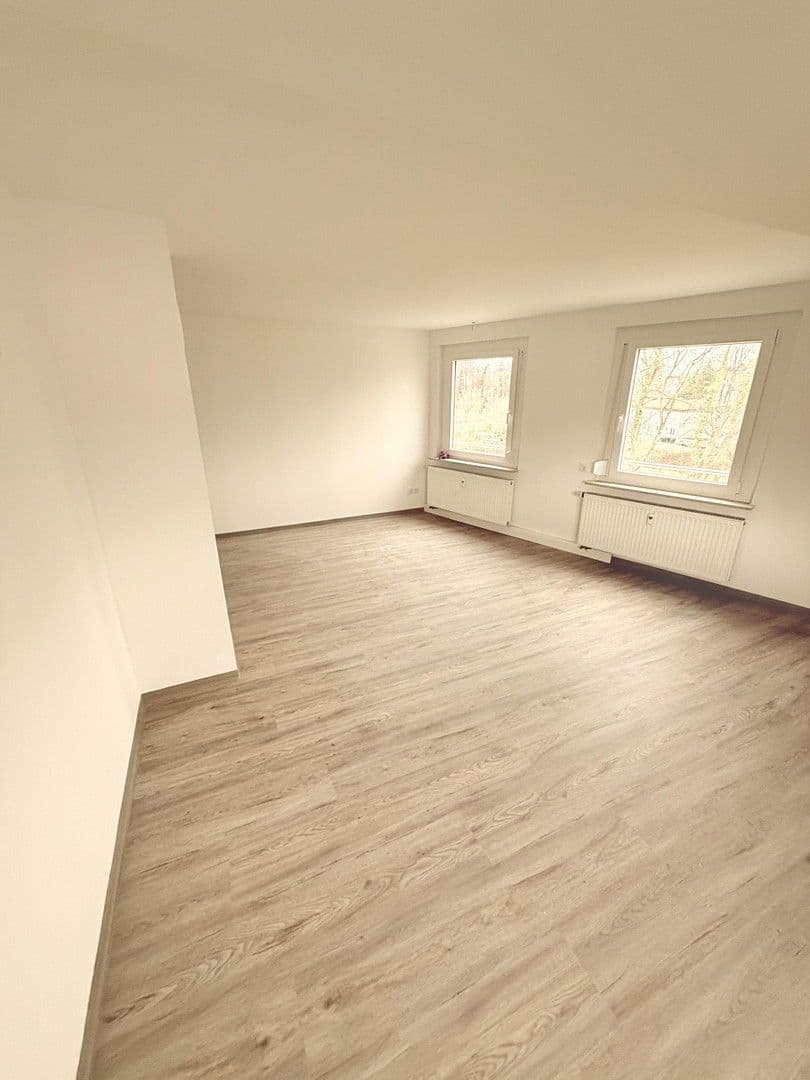 Prenájom bytu 4-izbový 155 m², Hintere Dorfstraße 27, Sulzbach am Main, Bavorsko Prenájom bytu 4-izbový 155 m², Hintere Dorfstraße 27, Sulzbach am Main, Bavorsko