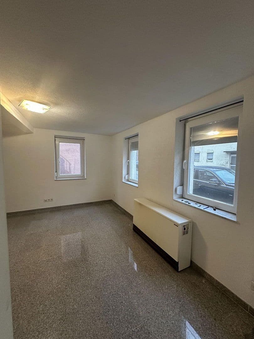 Prenájom domu 128 m², pozemek 71 m², Stuttgart, Bádensko-Wurttembersko Prenájom domu 128 m², pozemek 71 m², Stuttgart, Bádensko-Wurttembersko