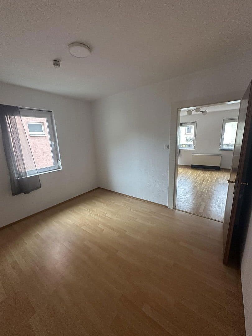 Prenájom domu 128 m², pozemek 71 m², Stuttgart, Bádensko-Wurttembersko Prenájom domu 128 m², pozemek 71 m², Stuttgart, Bádensko-Wurttembersko