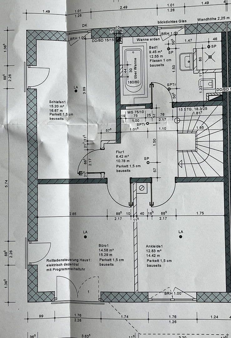 Predaj domu 165 m², pozemek 380 m², Ringstraße 7, Brunnthal, Bavorsko Predaj domu 165 m², pozemek 380 m², Ringstraße 7, Brunnthal, Bavorsko