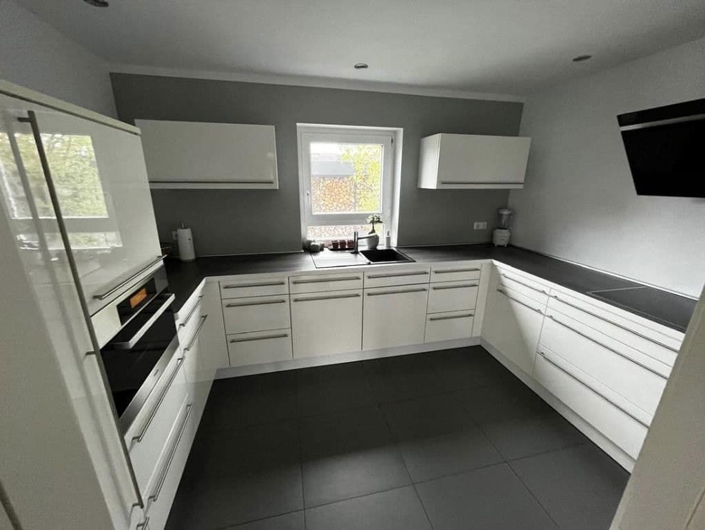 Predaj domu 165 m², pozemek 380 m², Ringstraße 7, Brunnthal, Bavorsko Predaj domu 165 m², pozemek 380 m², Ringstraße 7, Brunnthal, Bavorsko