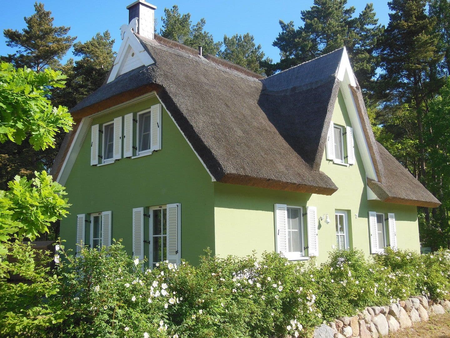 Predaj domu 107 m², pozemek 503 m², Am Dünenwald Am Dünenwald 7, Glowe, Meklenbursko-Predpomoransko Predaj domu 107 m², pozemek 503 m², Am Dünenwald Am Dünenwald 7, Glowe, Meklenbursko-Predpomoransko