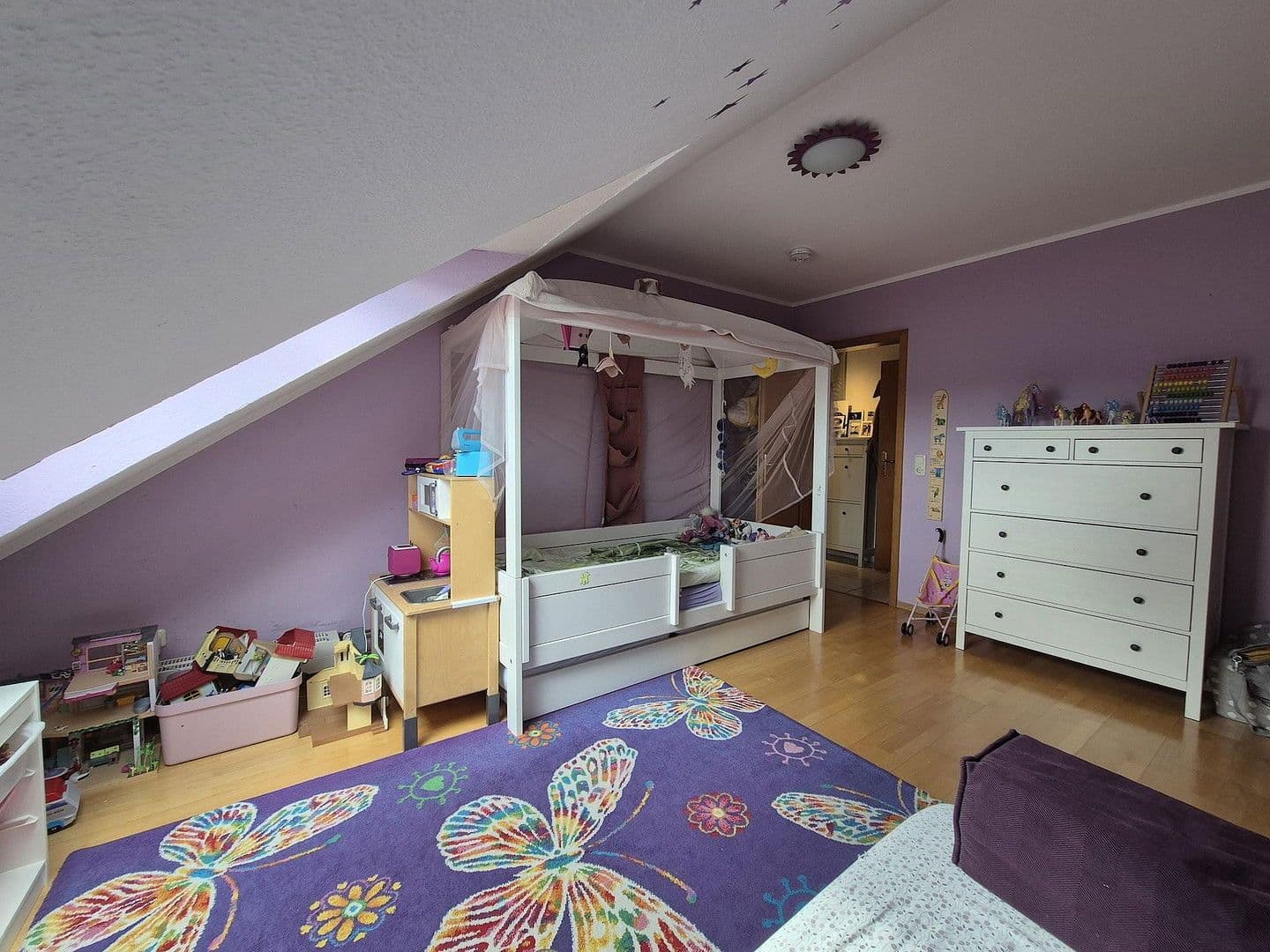 Predaj bytu 4-izbový 115 m², Bad Vilbel, Hesensko Predaj bytu 4-izbový 115 m², Bad Vilbel, Hesensko