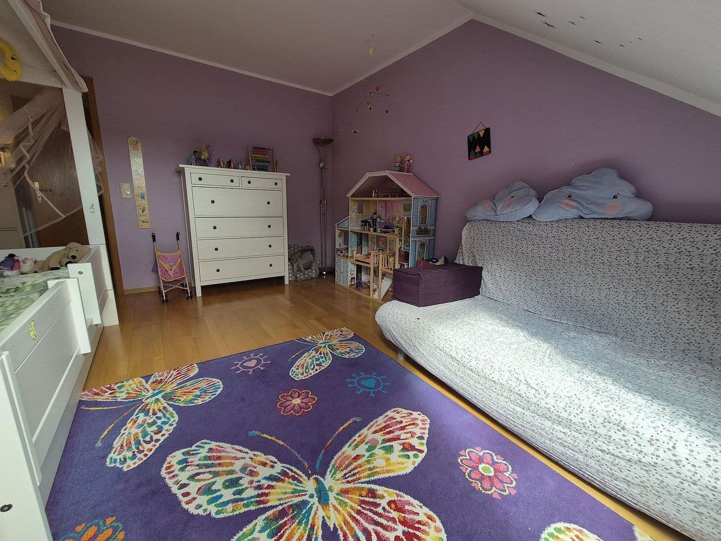 Predaj bytu 4-izbový 115 m², Bad Vilbel, Hesensko Predaj bytu 4-izbový 115 m², Bad Vilbel, Hesensko