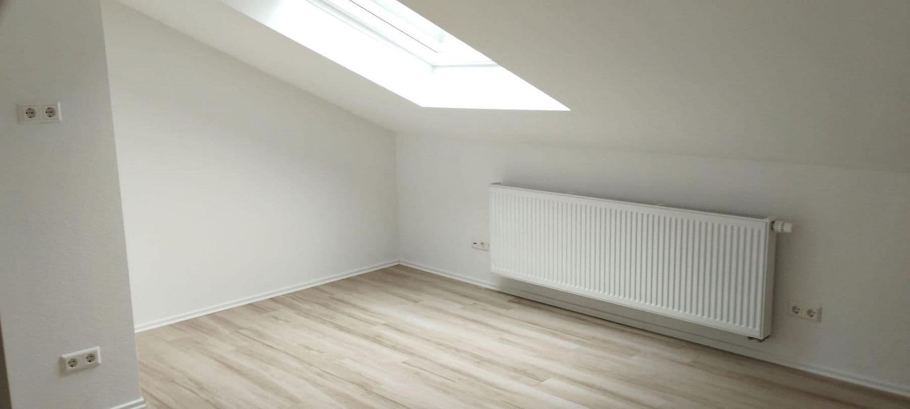 Predaj domu 306 m², pozemek 452 m², Bad Ditzenbach, Bádensko-Wurttembersko Predaj domu 306 m², pozemek 452 m², Bad Ditzenbach, Bádensko-Wurttembersko
