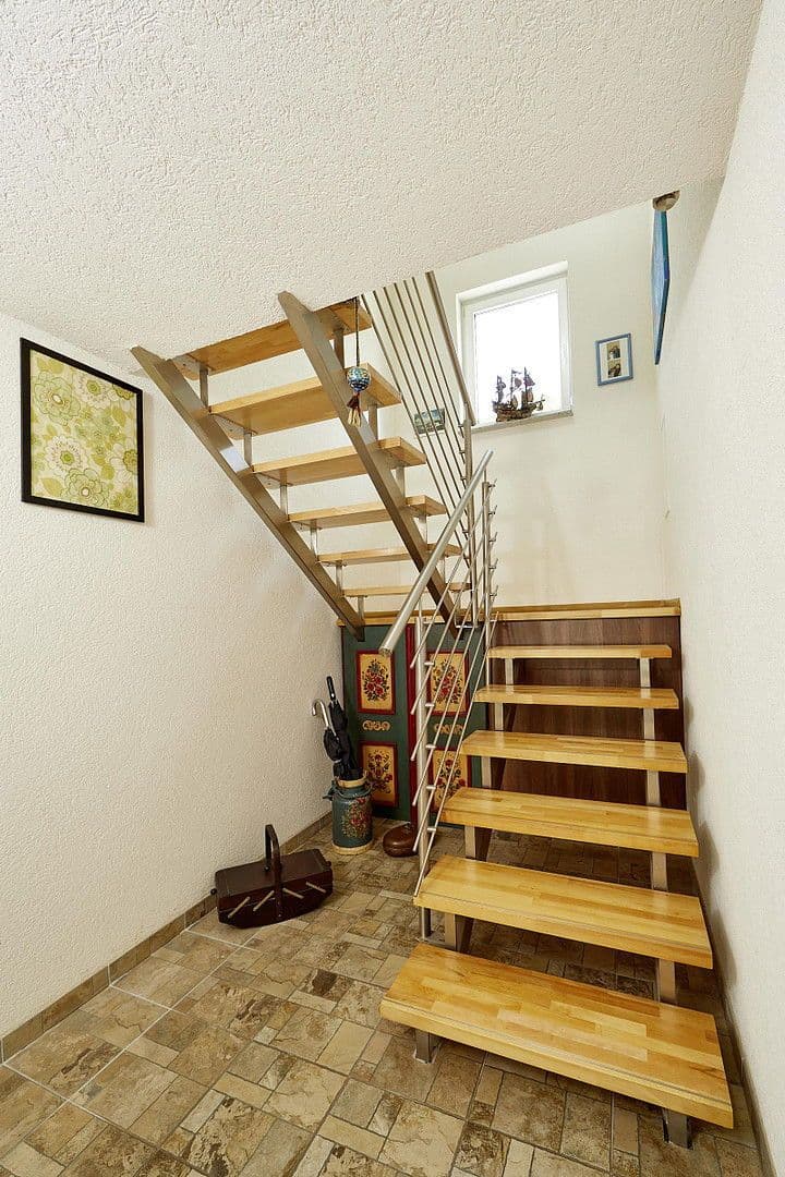 Predaj domu 306 m², pozemek 452 m², Bad Ditzenbach, Bádensko-Wurttembersko Predaj domu 306 m², pozemek 452 m², Bad Ditzenbach, Bádensko-Wurttembersko