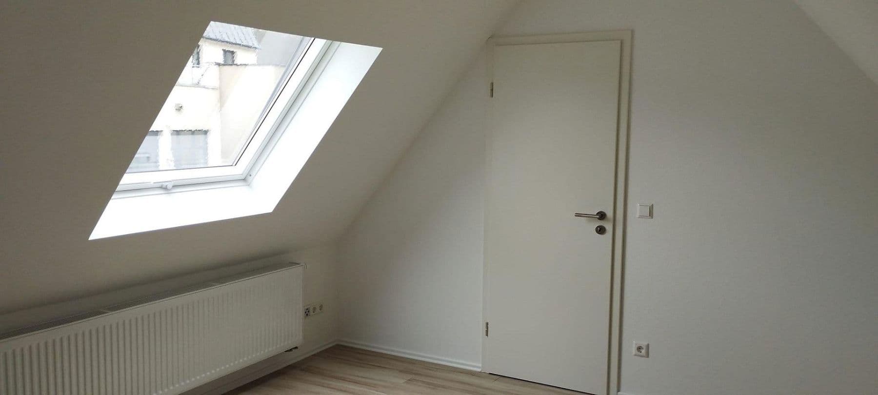 Predaj domu 306 m², pozemek 452 m², Bad Ditzenbach, Bádensko-Wurttembersko Predaj domu 306 m², pozemek 452 m², Bad Ditzenbach, Bádensko-Wurttembersko